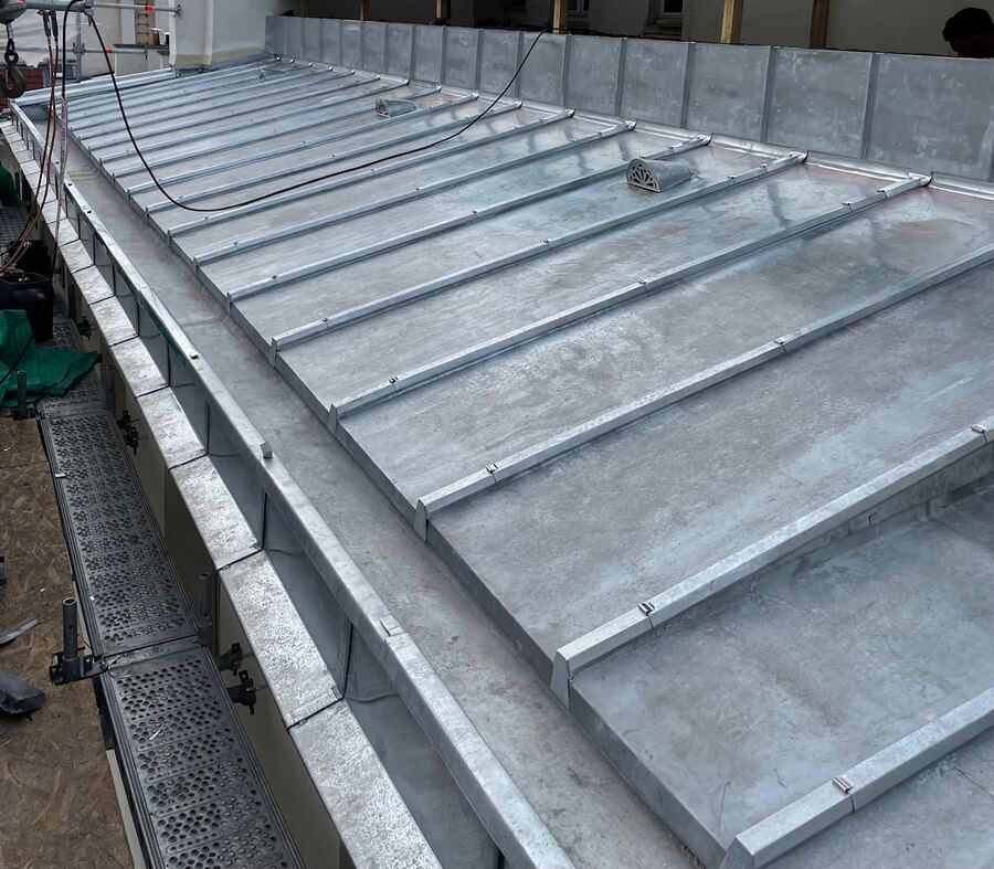 Couverture en zinc, chantier Paris